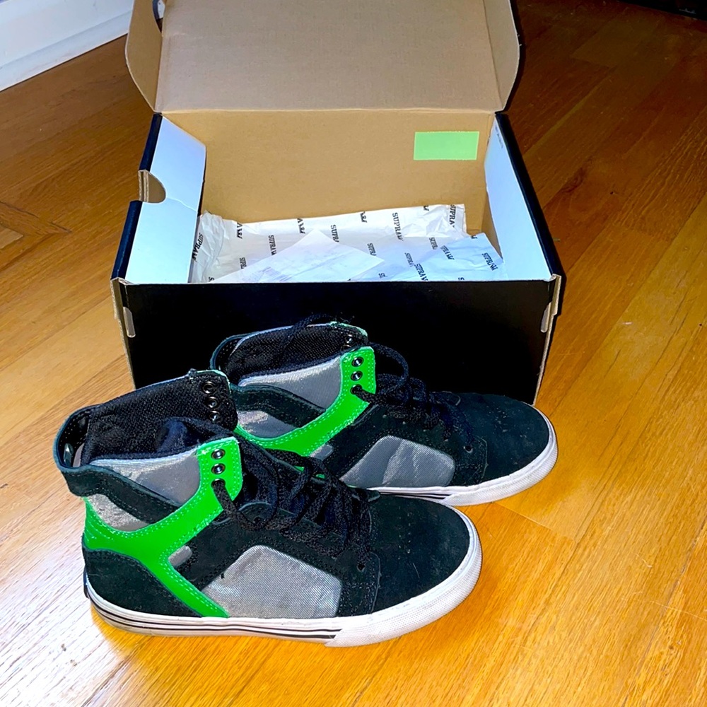 Supra high top shoes size 1